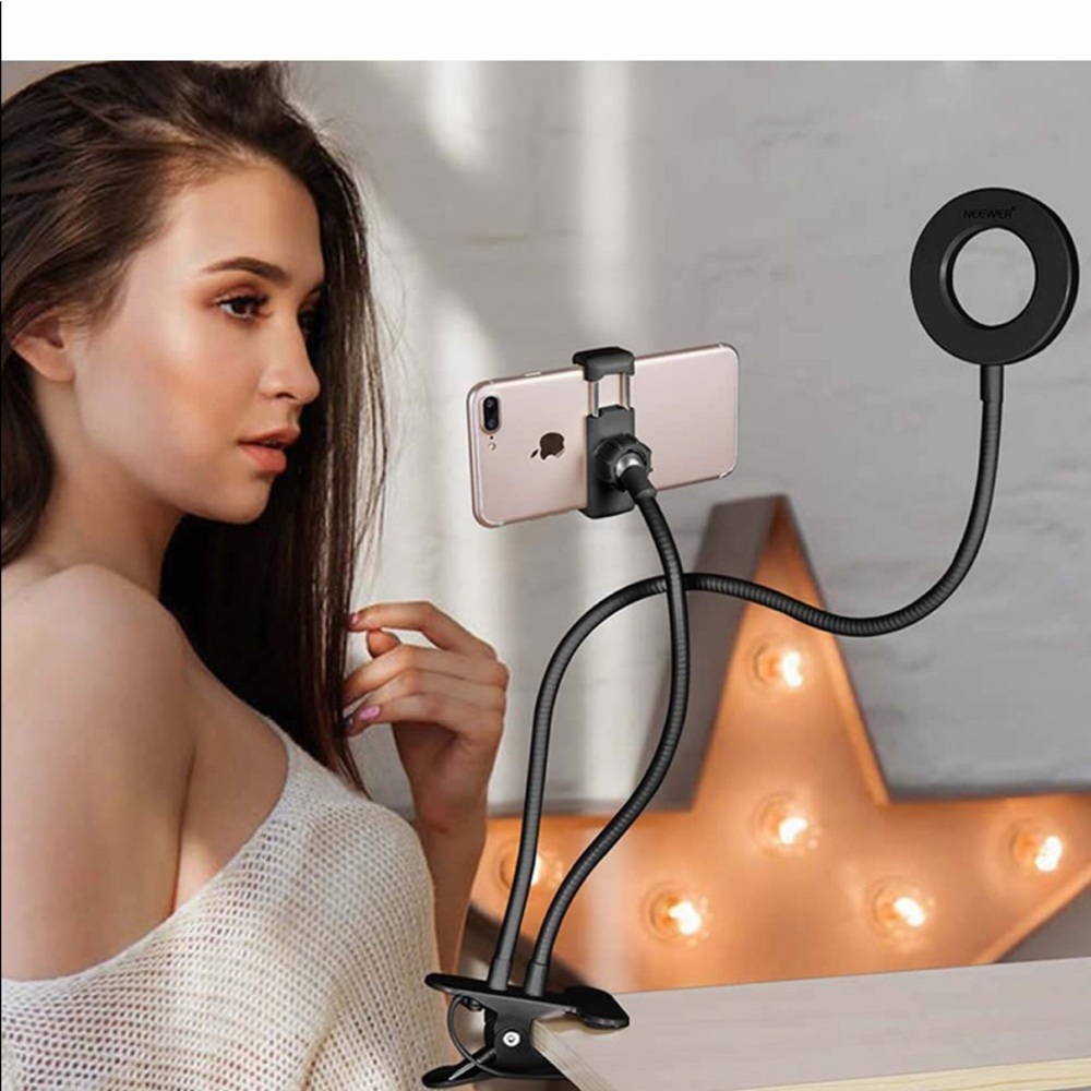 New ring light !! W/clip and a phone holder!